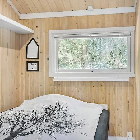 Holiday home With Spacious Garden Lokken