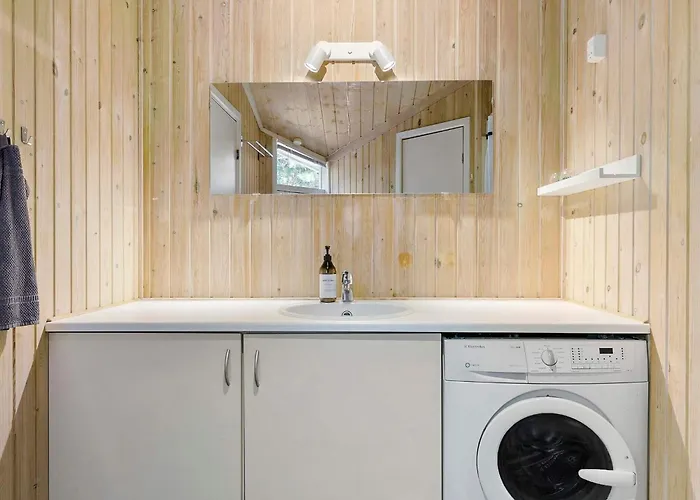 With Spacious Garden Σπίτι διακοπών Løkken